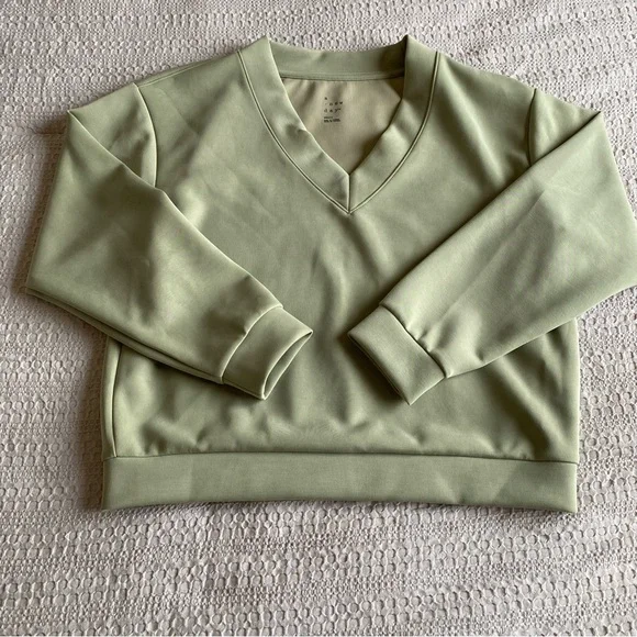 NWOT A New Day Sandwash Sweatshirt V Neck Pull Over Light Green Small Athleisure - Picture 4 of 11